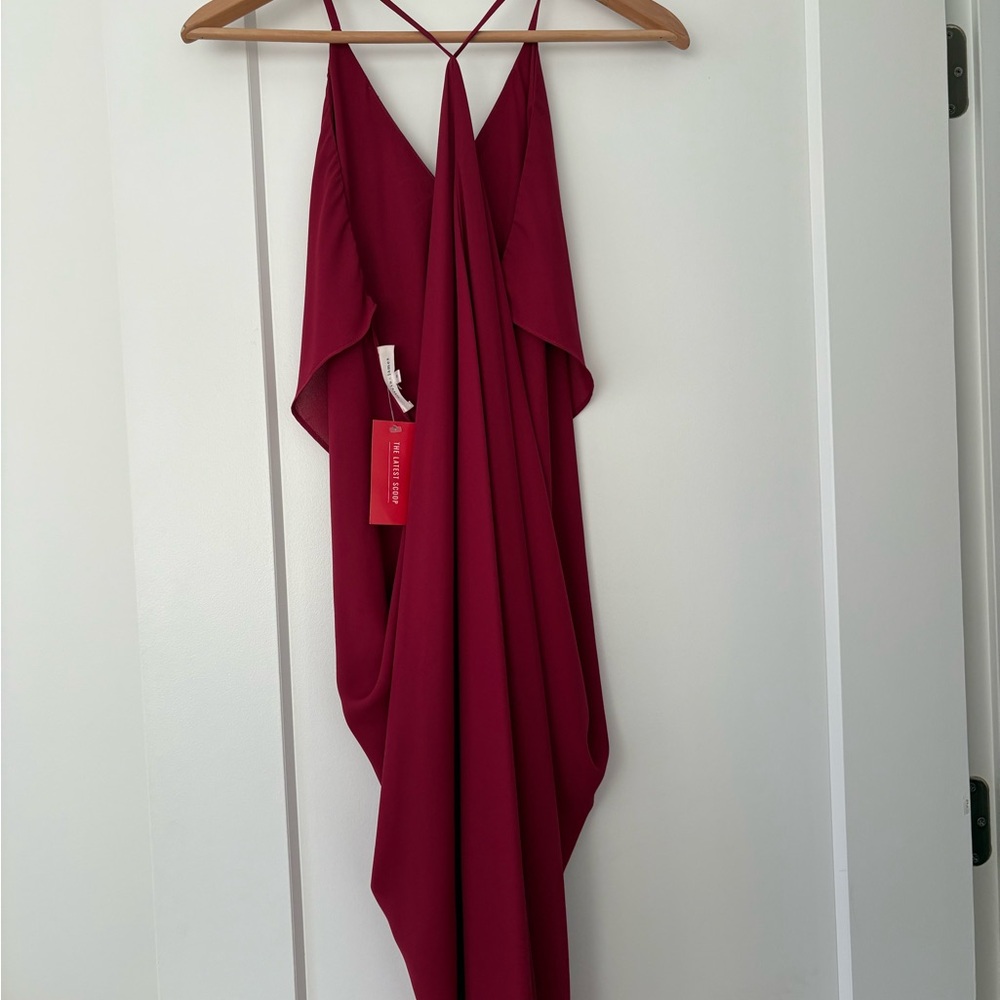 Flirty Magenta Flowy Dress - Picture 2 of 3